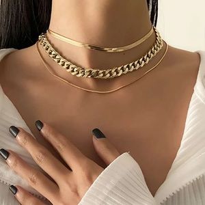 NWT GOLD CHAINS JEWELRY COMBO SET